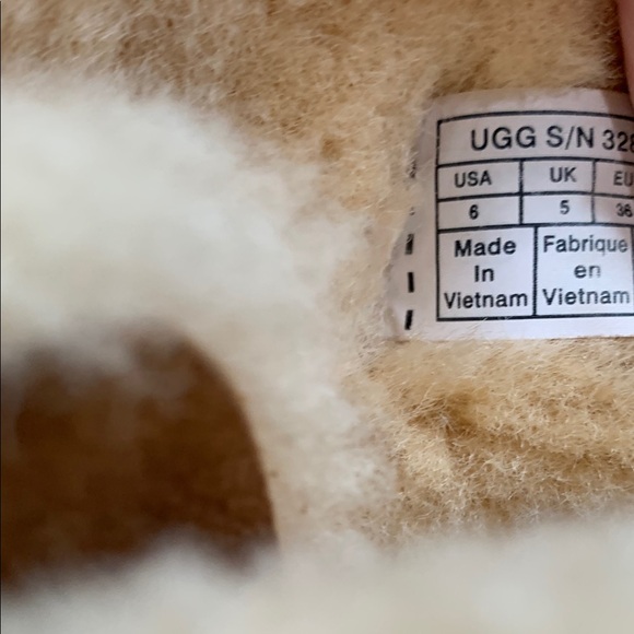 UGG Chestnut Shearling Boots with Satin Bows Size 6 - Picture 7 of 8